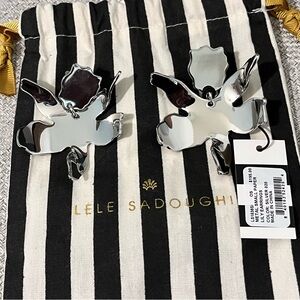 LELE SADOUGHI NWT AUTHENTIC SILVER METAL SMALL PAPER LILY EARRINGS.